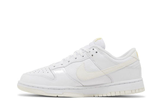 Nike Dunk Low Yellow Heart