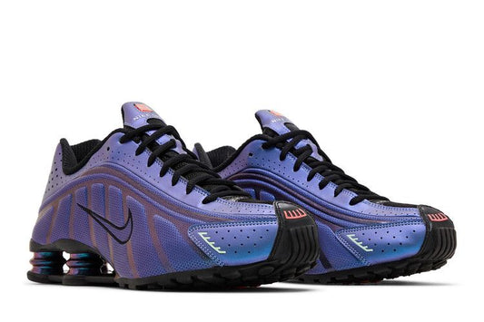 Nike Shox R4 Iridescent - HQ3446-001