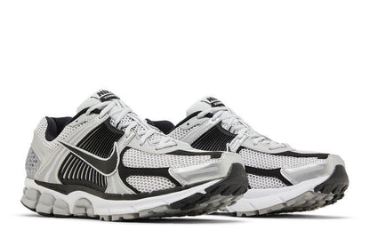 Nike Zoom Vomero 5 Metallic Silver Black - FJ4151-004