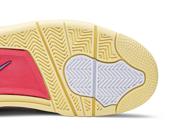 Air Jordan 4 Retro Union Guava Ice